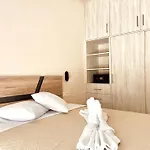 The 52 Spot Апартаменти Кос