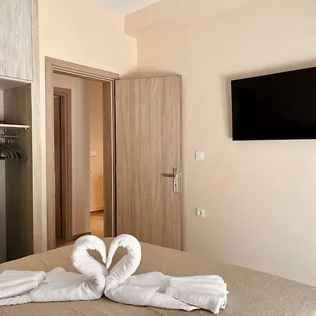 The 52 Spot Apartmán